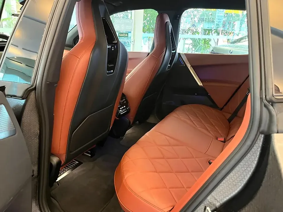 BMW Ix - Imagem 8