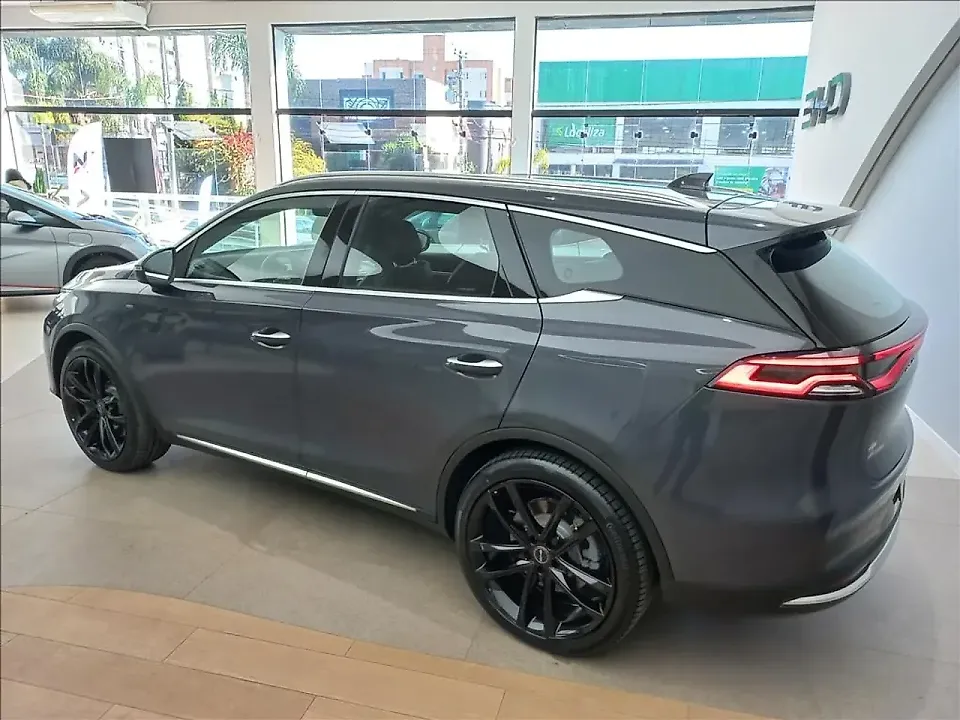 BYD Tang - Imagem 12