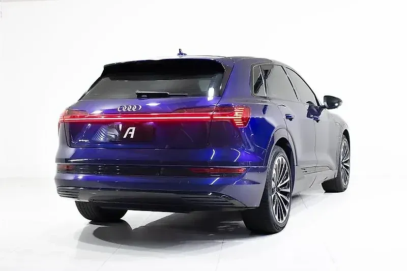 Audi E-tron - Imagem 16