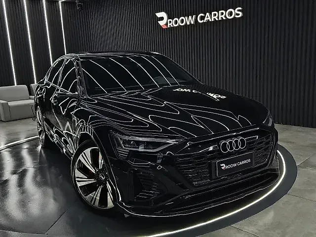 Audi Q8 E-tron - Imagem 1