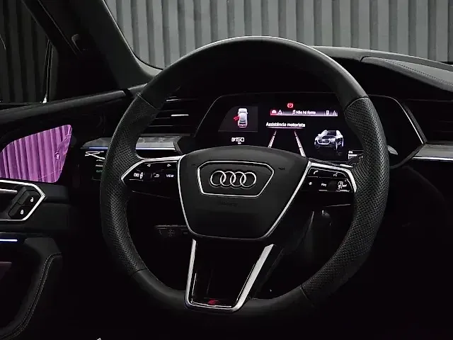 Audi Q8 E-tron - Imagem 11
