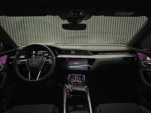 Audi Q8 E-tron - Imagem 12