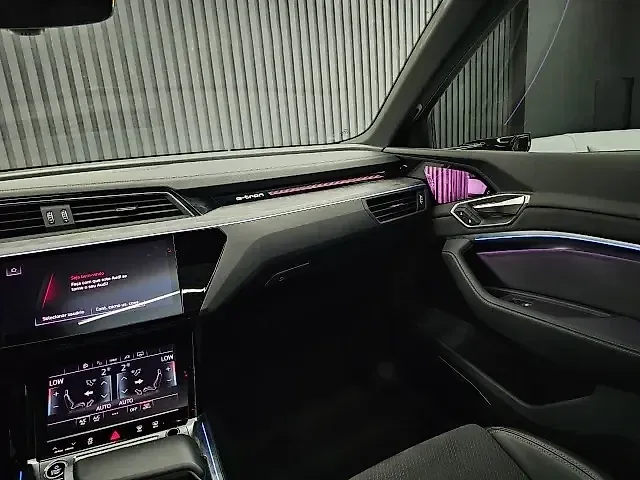 Audi Q8 E-tron - Imagem 15