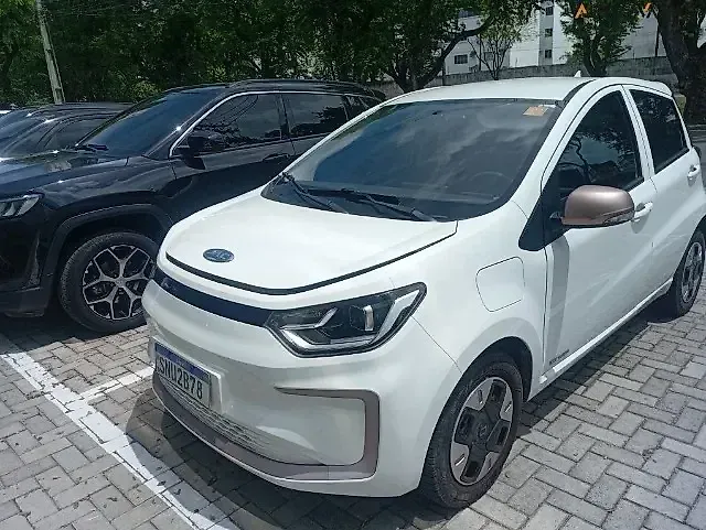 JAC E-JS1 - Imagem 1