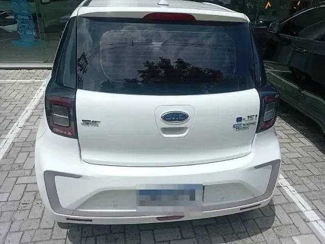 JAC E-JS1 - Imagem 4