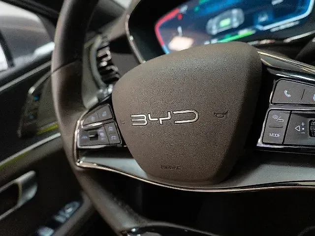 BYD Han - Imagem 12