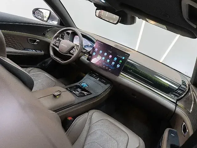 BYD Han - Imagem 19