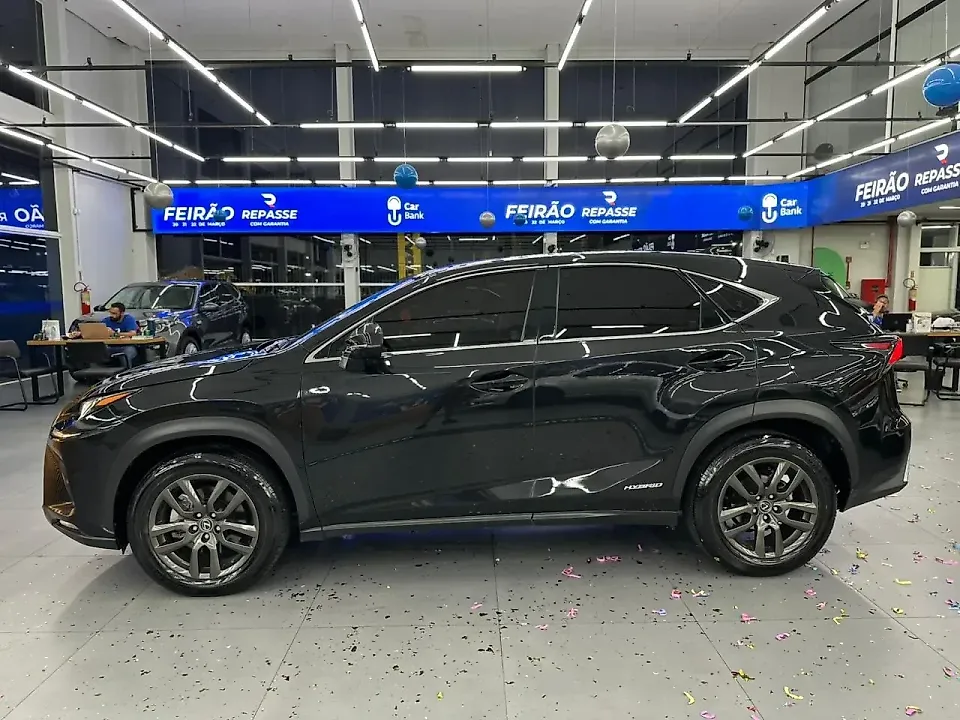 Lexus Nx - Imagem 7