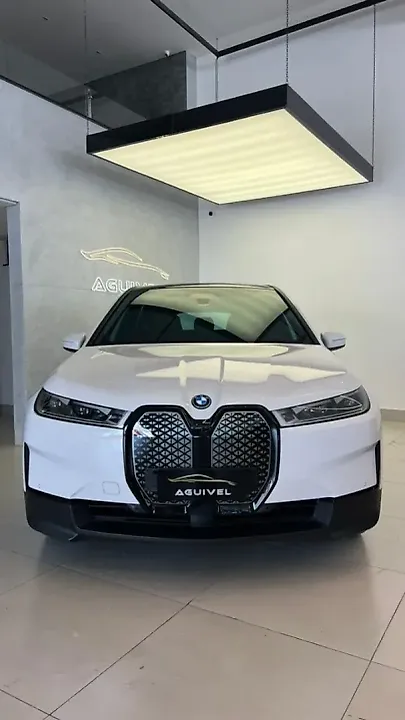 BMW Ix - Imagem 2