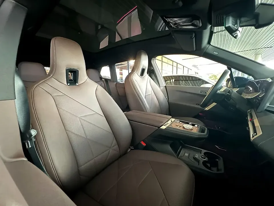 BMW Ix - Imagem 10