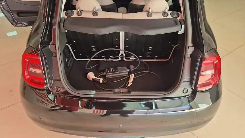 Fiat 500e - Imagem 12