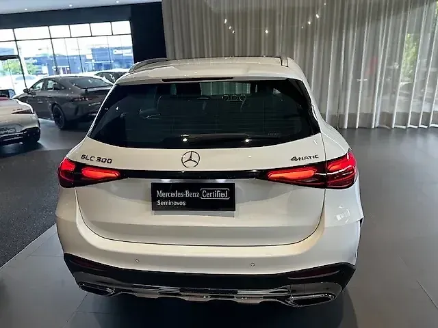 Mercedes Glc 300e - Imagem 7