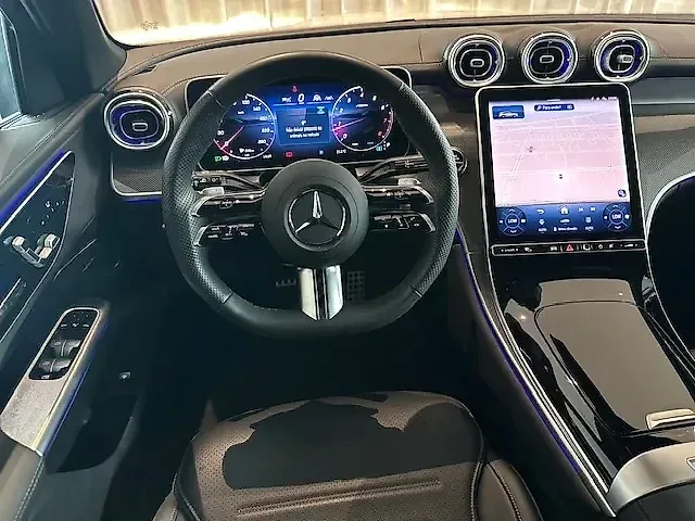 Mercedes Glc 300e - Imagem 12