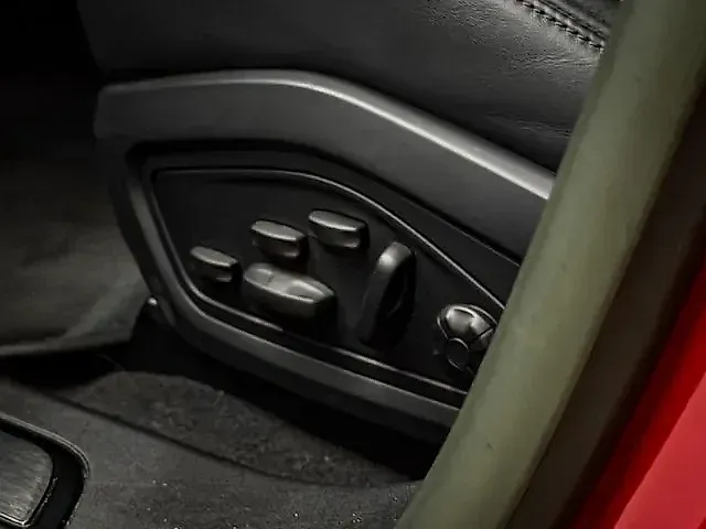 Porsche Taycan - Imagem 12