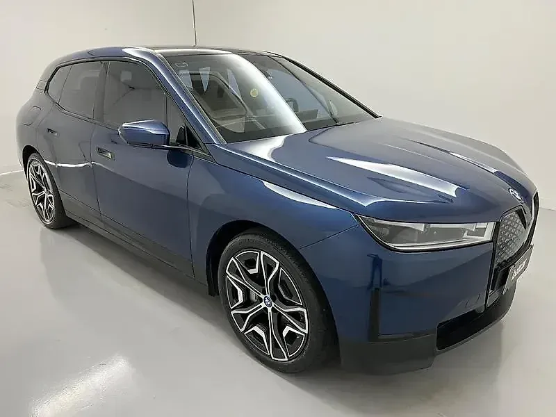 BMW Ix - Imagem 1