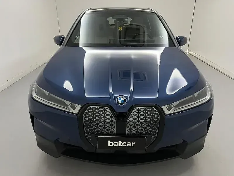 BMW Ix - Imagem 2