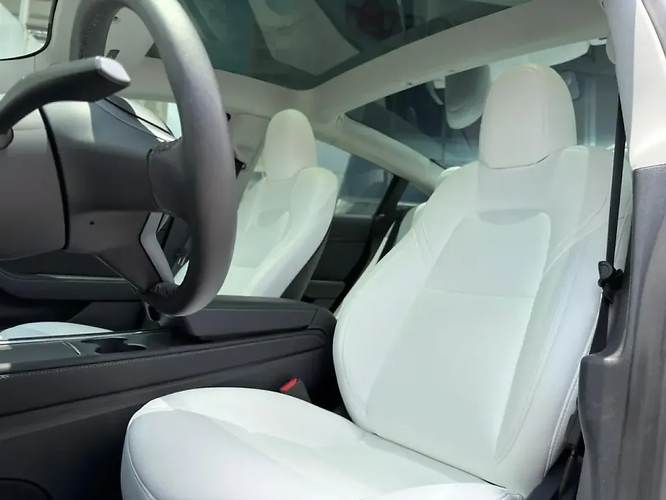 Tesla Model 3 - Imagem 7