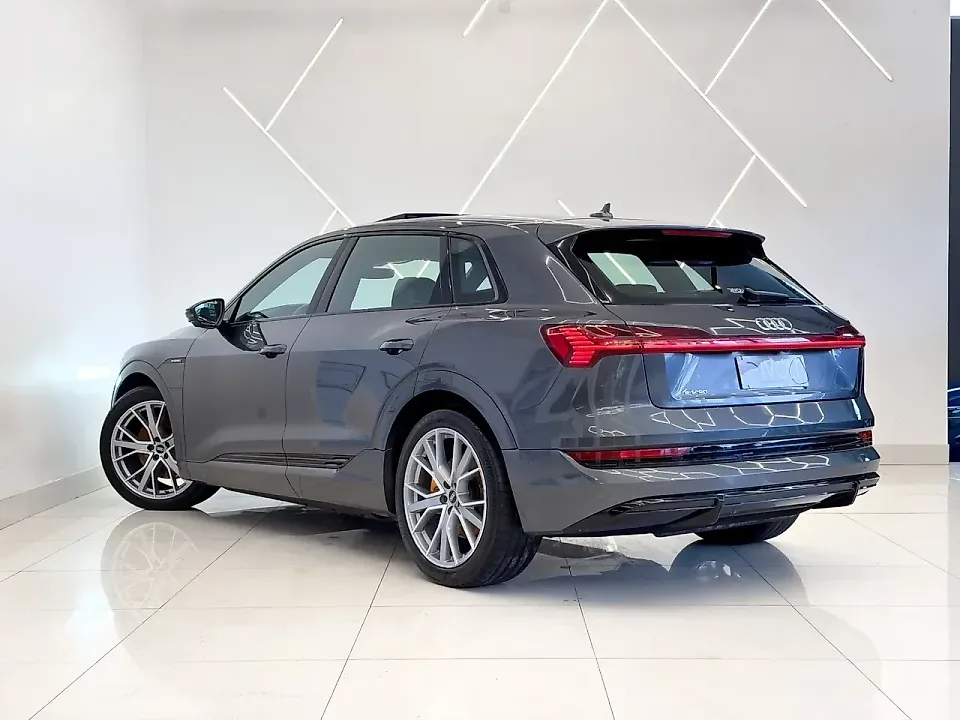 Audi E-tron - Imagem 4