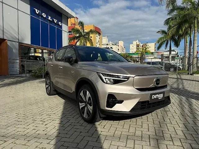 Volvo XC40 Recharge - Imagem 3