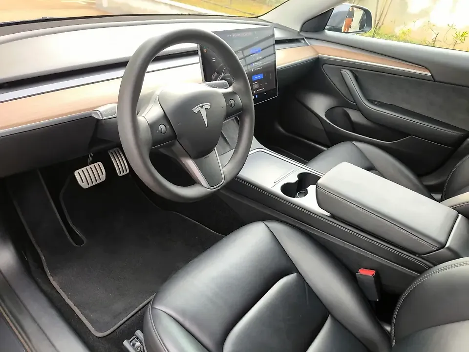 Tesla Model 3 - Imagem 3