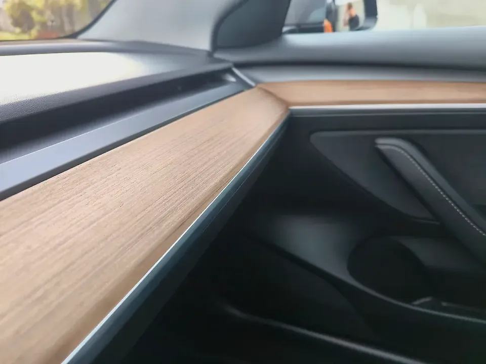 Tesla Model 3 - Imagem 8