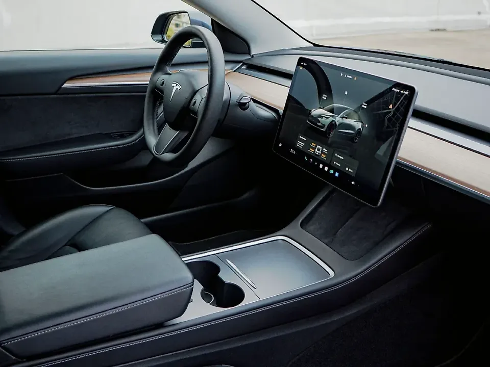 Tesla Model 3 - Imagem 19