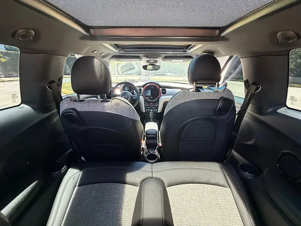 Mini Cooper SE - Imagem 11