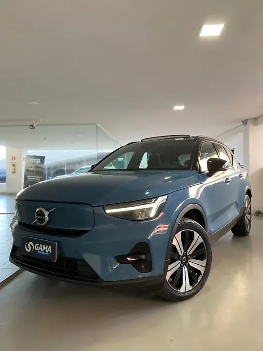 Volvo XC40 Recharge - Imagem 1