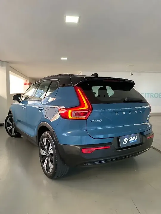 Volvo XC40 Recharge - Imagem 4