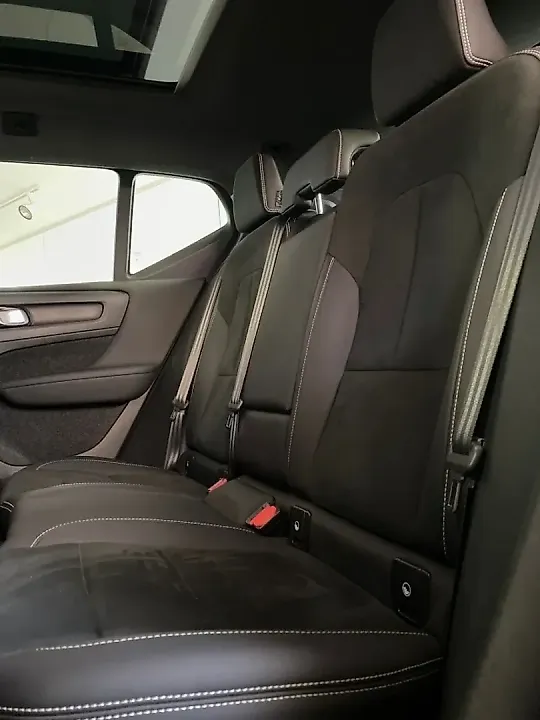 Volvo XC40 Recharge - Imagem 12