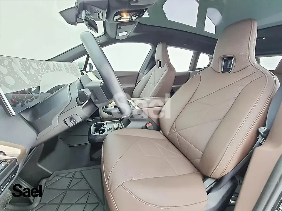BMW Ix - Imagem 9