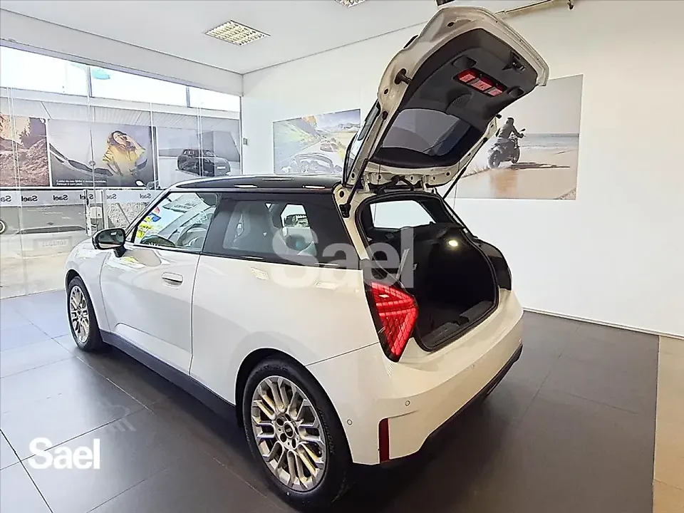 Mini Cooper SE - Imagem 8