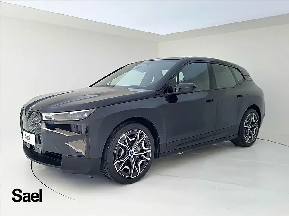 BMW Ix - Imagem 3