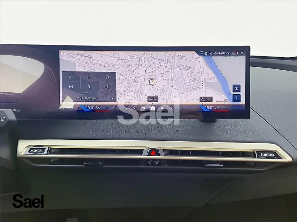 BMW Ix - Imagem 14
