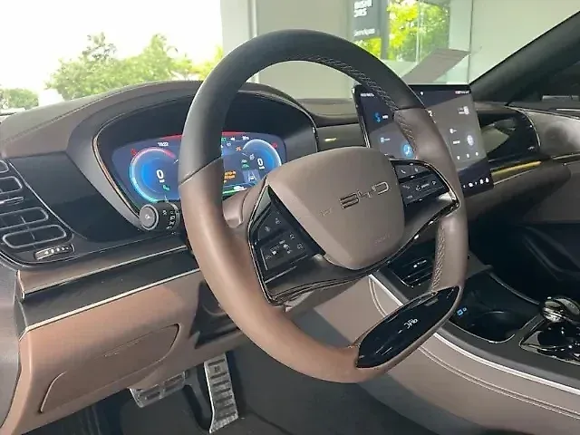BYD Han - Imagem 13