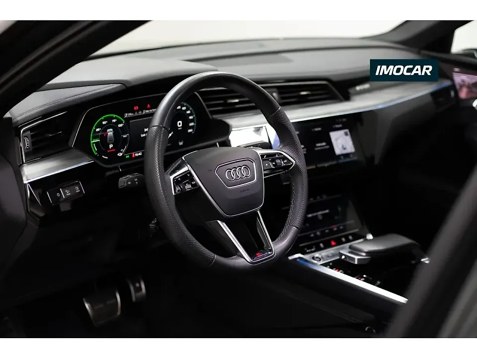 Audi Q8 E-tron - Imagem 15