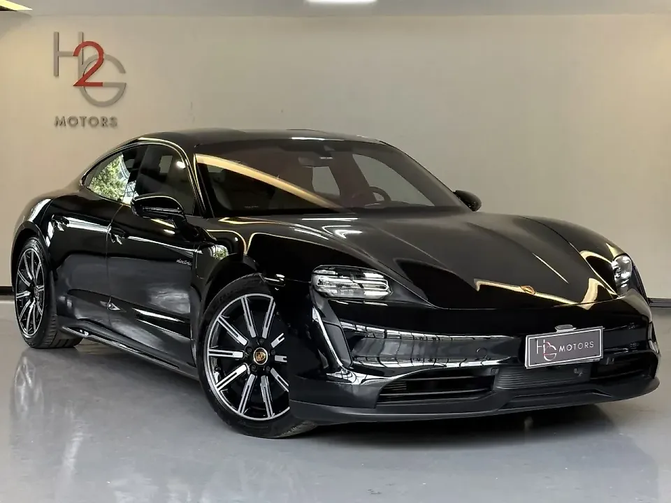 Porsche Taycan - Imagem 1