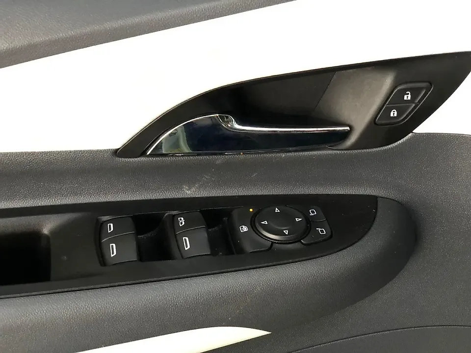 Chevrolet Bolt EV - Imagem 17