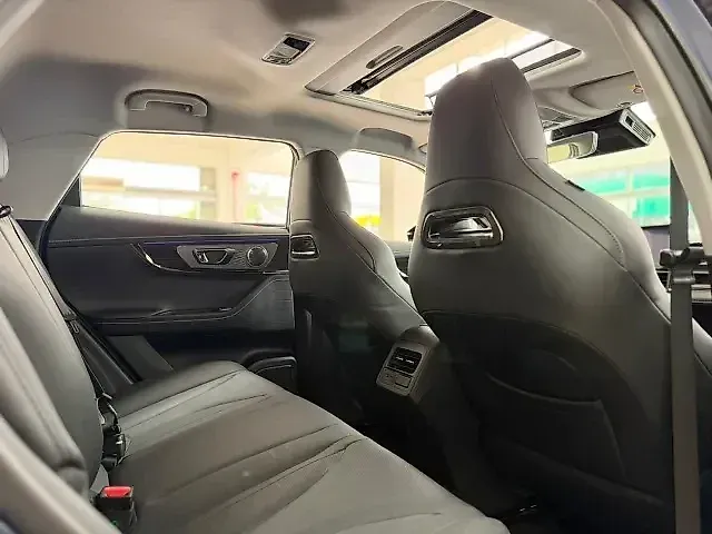 Omoda E5 - Imagem 9