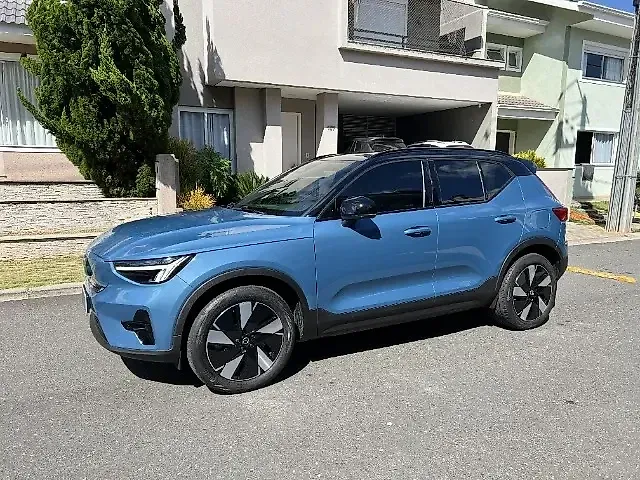 Volvo XC40 Recharge - Imagem 2