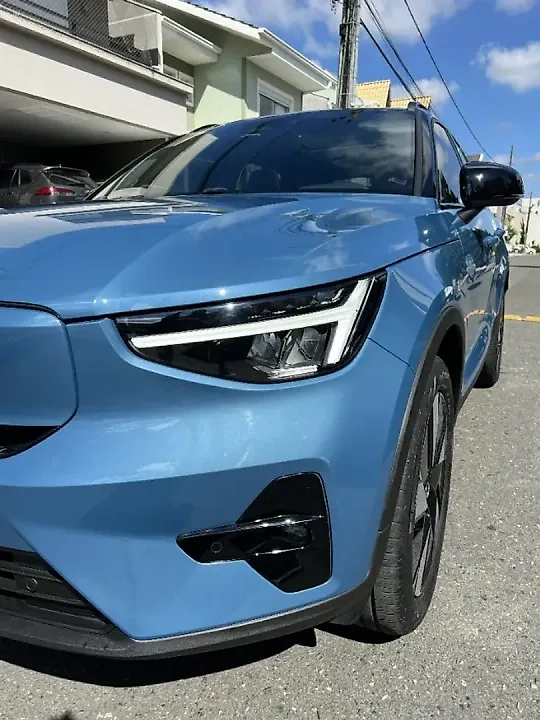 Volvo XC40 Recharge - Imagem 4