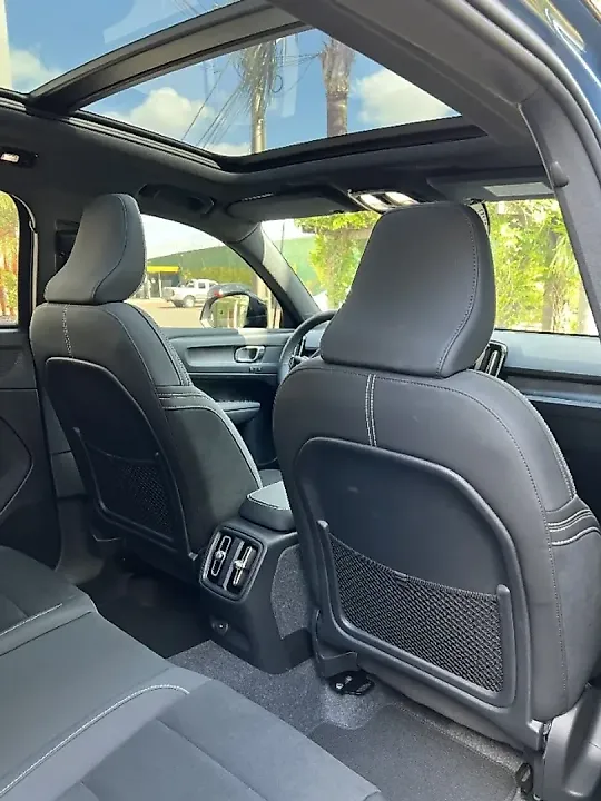 Volvo XC40 Recharge - Imagem 18