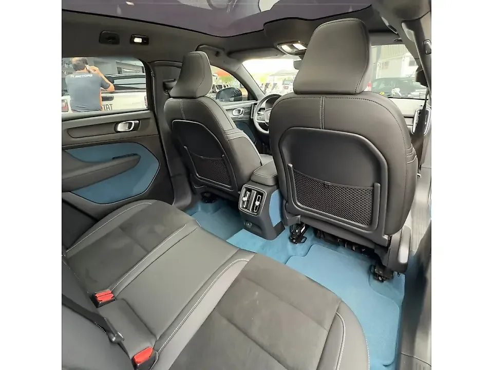 Volvo C40 Recharge - Imagem 11