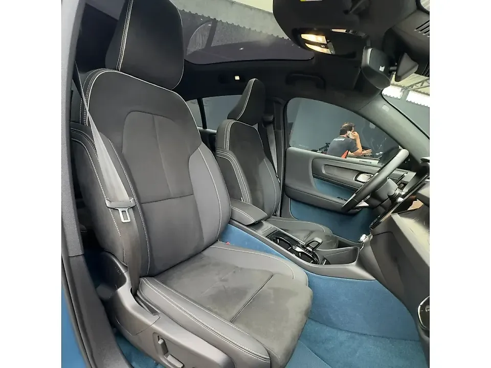 Volvo C40 Recharge - Imagem 13