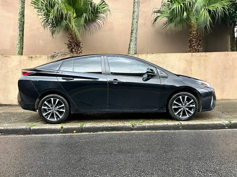 Toyota Prius Gen-4 - Imagem 4