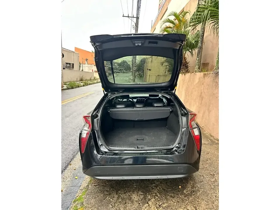 Toyota Prius Gen-4 - Imagem 10