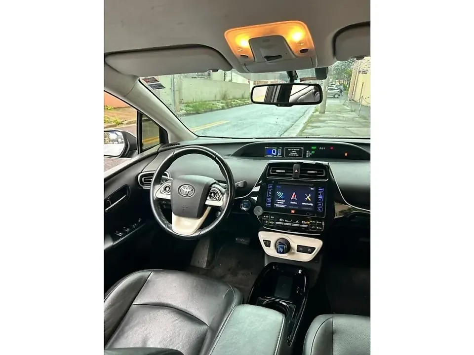 Toyota Prius Gen-4 - Imagem 15