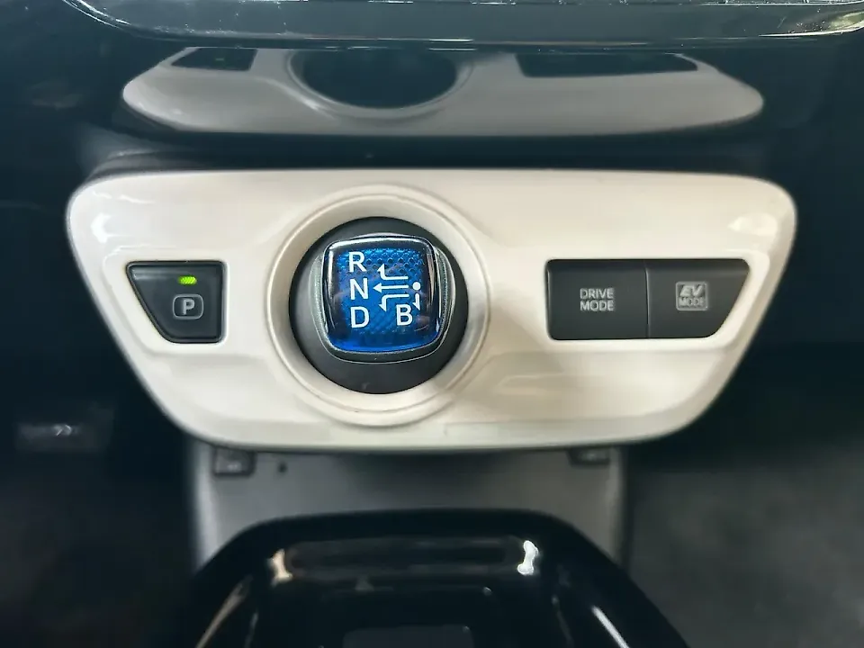 Toyota Prius Gen-4 - Imagem 18