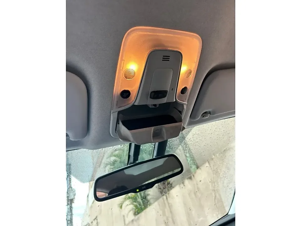 Toyota Prius Gen-4 - Imagem 17