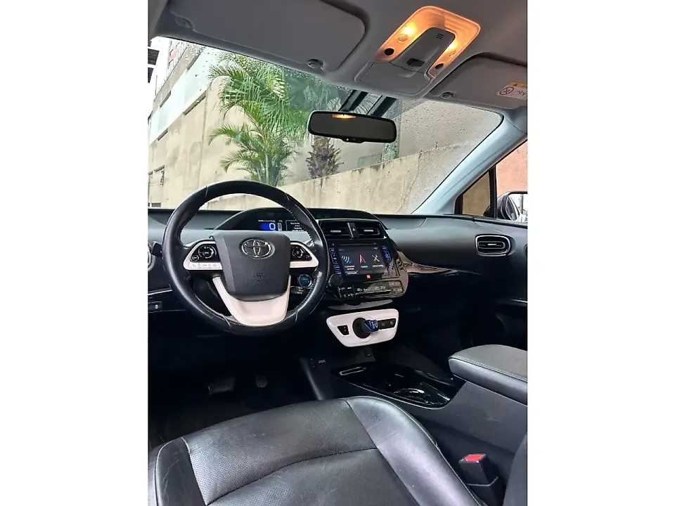 Toyota Prius Gen-4 - Imagem 16